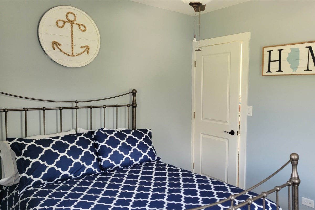 Nautical Lake Cottage twins bedroom